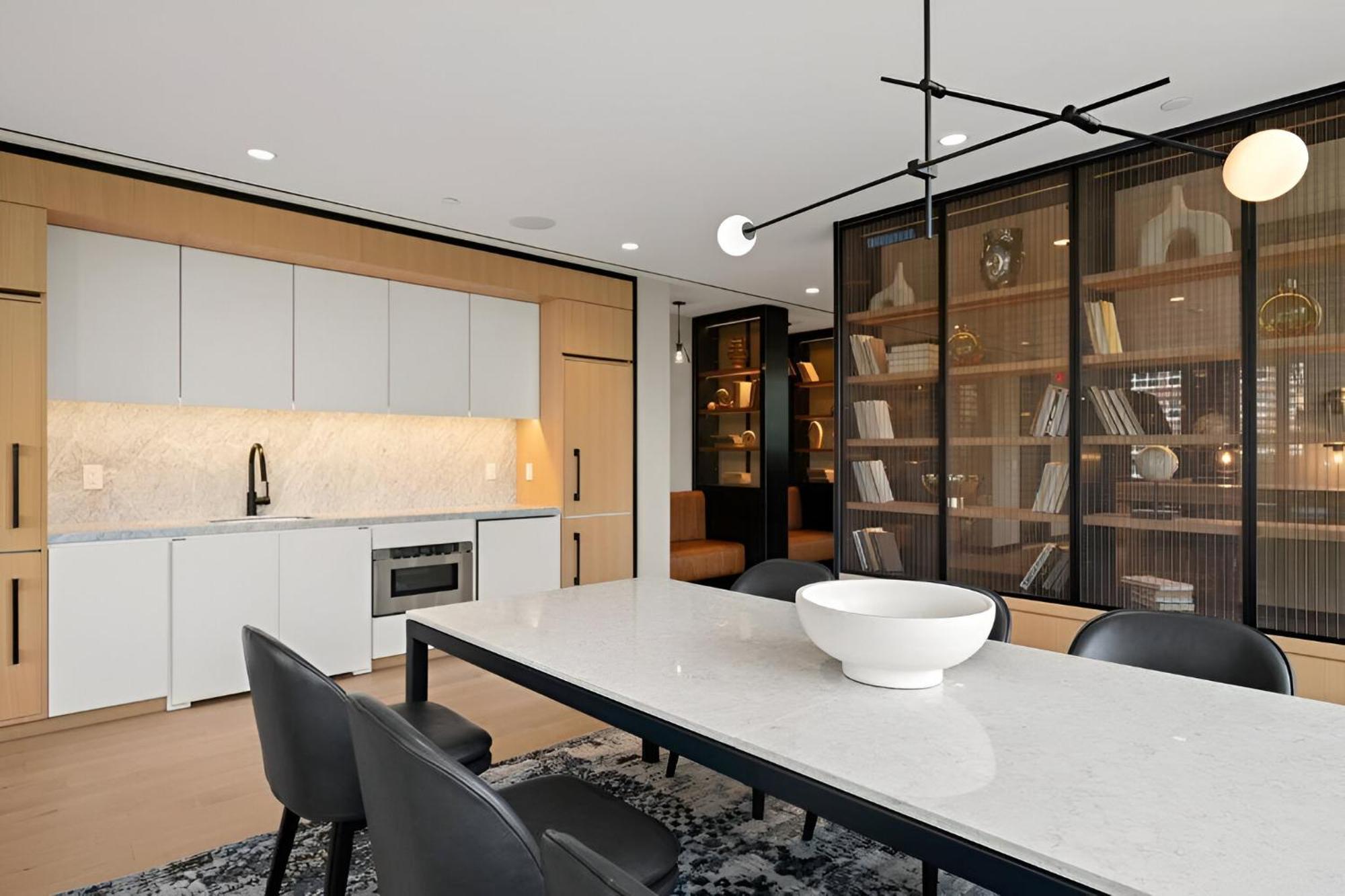 Brooklyn Serenity - Luxe Comfort With Amenities Appartement